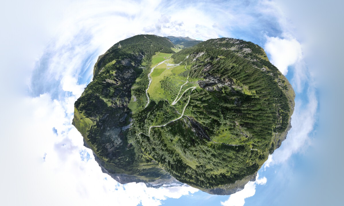 Bekijk details van de interactieve drone panorama Schönachtal - Issalm