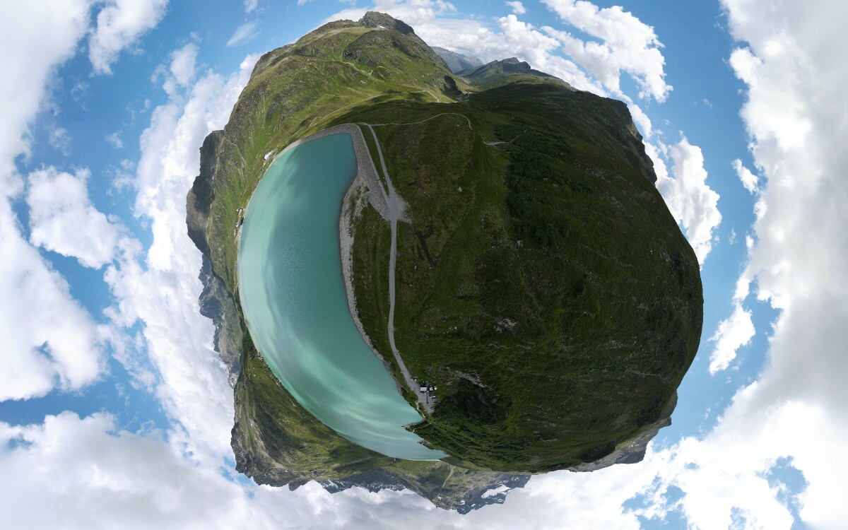Bekijk details van de interactieve drone panorama Silvretta Stausee Staumauer 2