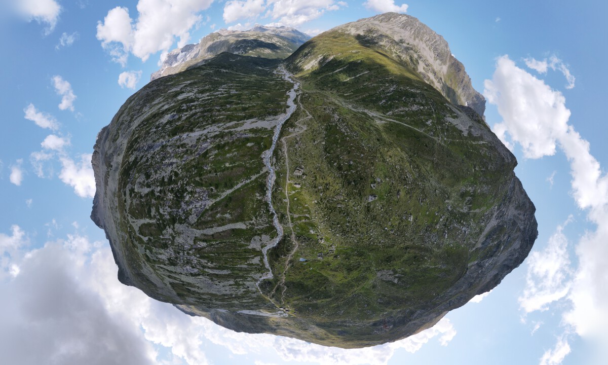 Bekijk details van de interactieve drone panorama Zamser Grund