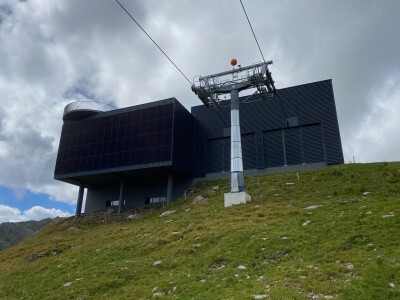 Stuanmandlbahn (Zillertal Arena): Bergstation Stuanmandlbahn (Zillertal Arena): Bergstation