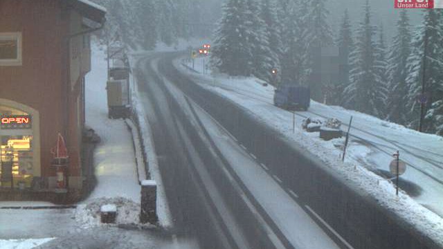 Fernpass - Tankstelle #2, Fernpassstraße - B179 - 09-12-2018 16:29 Fernpass - Tankstelle #2, Fernpassstraße - B179 - 09-12-2018 16:29