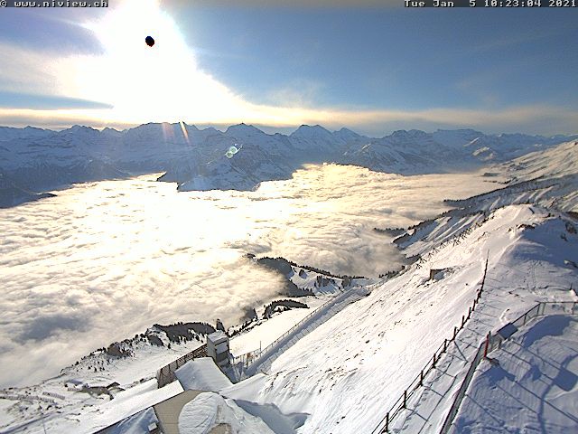 Niesen Webcam 2, Niesen - 05-01-2021 10:23 Niesen Webcam 2, Niesen - 05-01-2021 10:23