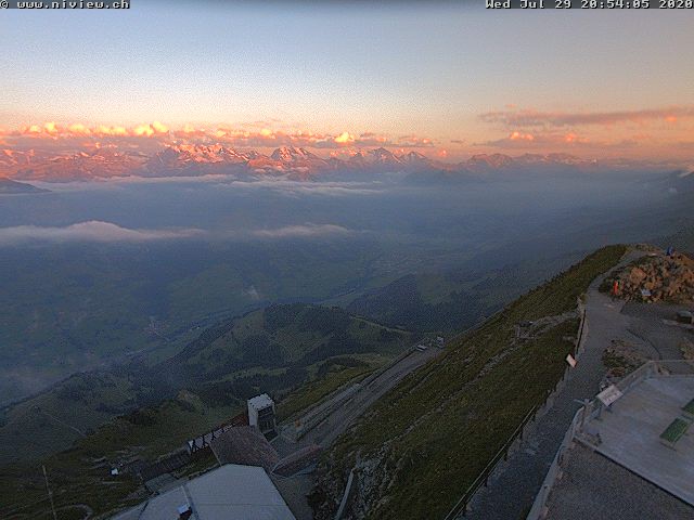 Niesen Webcam 2, Niesen - 29-07-2020 20:55 Niesen Webcam 2, Niesen - 29-07-2020 20:55