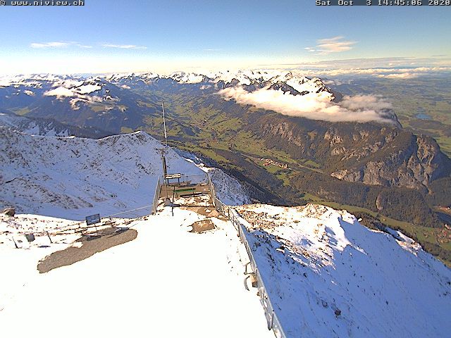 Niesen Webcam 4, Niesen - 03-10-2020 14:45 Niesen Webcam 4, Niesen - 03-10-2020 14:45