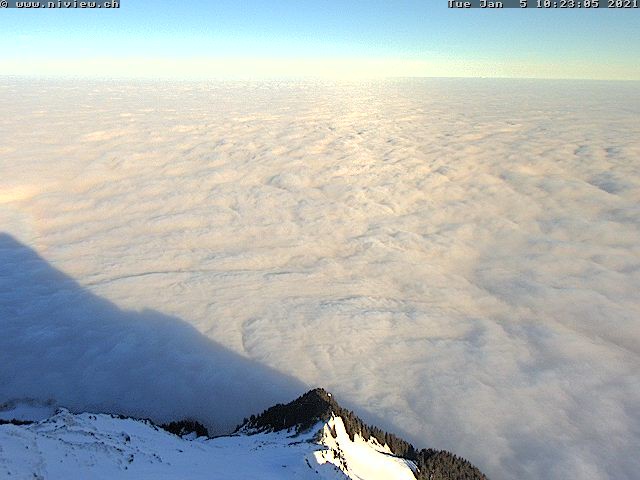 Niesen Webcam 5, Niesen - 05-01-2021 10:23 Niesen Webcam 5, Niesen - 05-01-2021 10:23