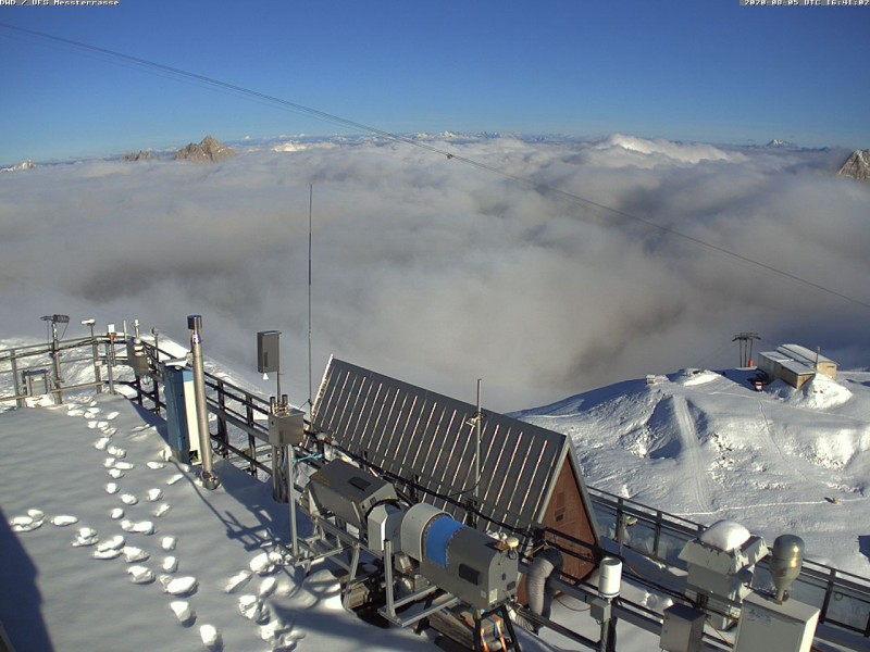 Schneefernerhaus (Forschungsstation), Zugspitze - 05-08-2020 18:42 Schneefernerhaus (Forschungsstation), Zugspitze - 05-08-2020 18:42